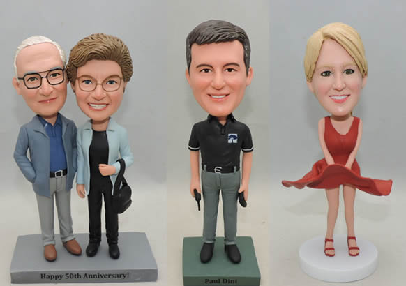 How do custom bobblehead help in Corporate events